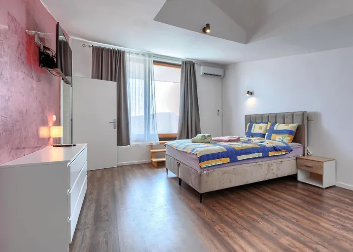 Jadreski By Interhome Pula