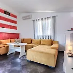 Jadreski By Interhome