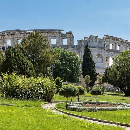 펜션 Jadreski By Interhome 풀라