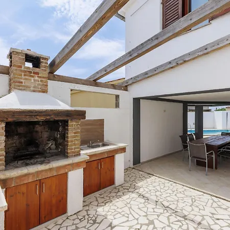 Jadreski By Interhome *