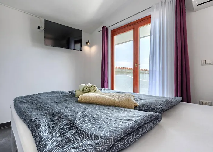 Jadreski By Interhome 풀라