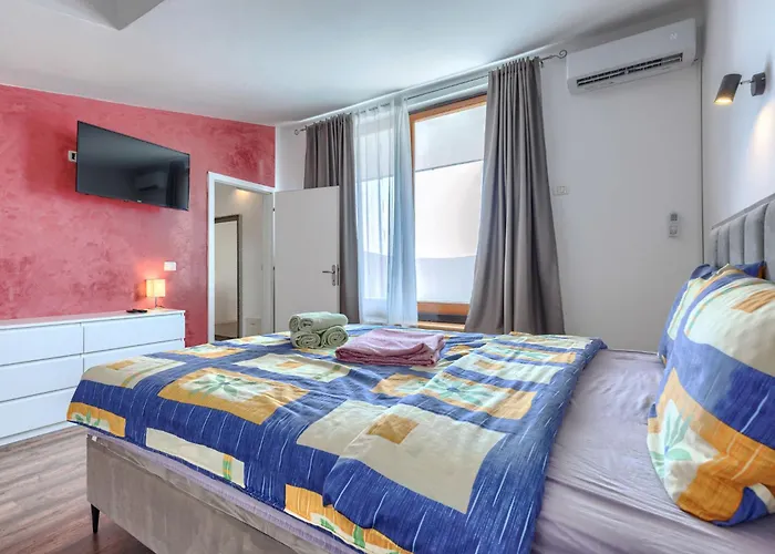 Jadreski By Interhome * 풀라