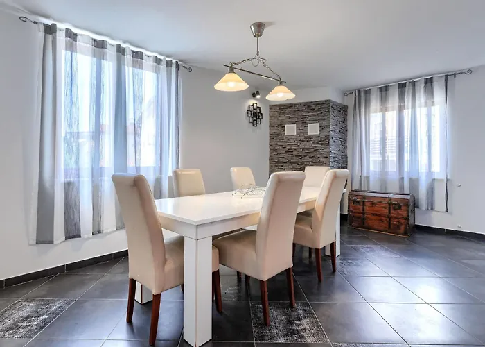 Jadreski By Interhome 펜션 *